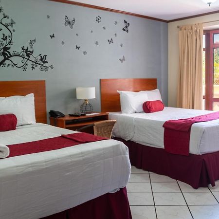 Hotel Fotherhouse San Salvador Extérieur photo