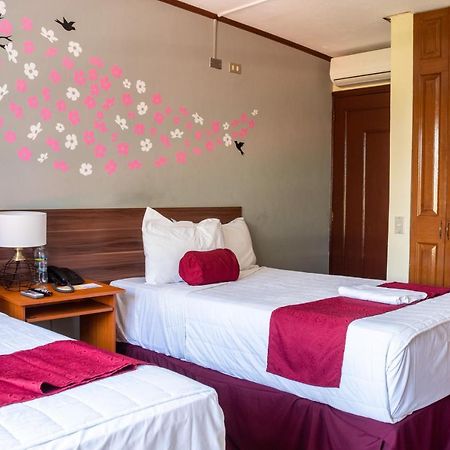 Hotel Fotherhouse San Salvador Extérieur photo