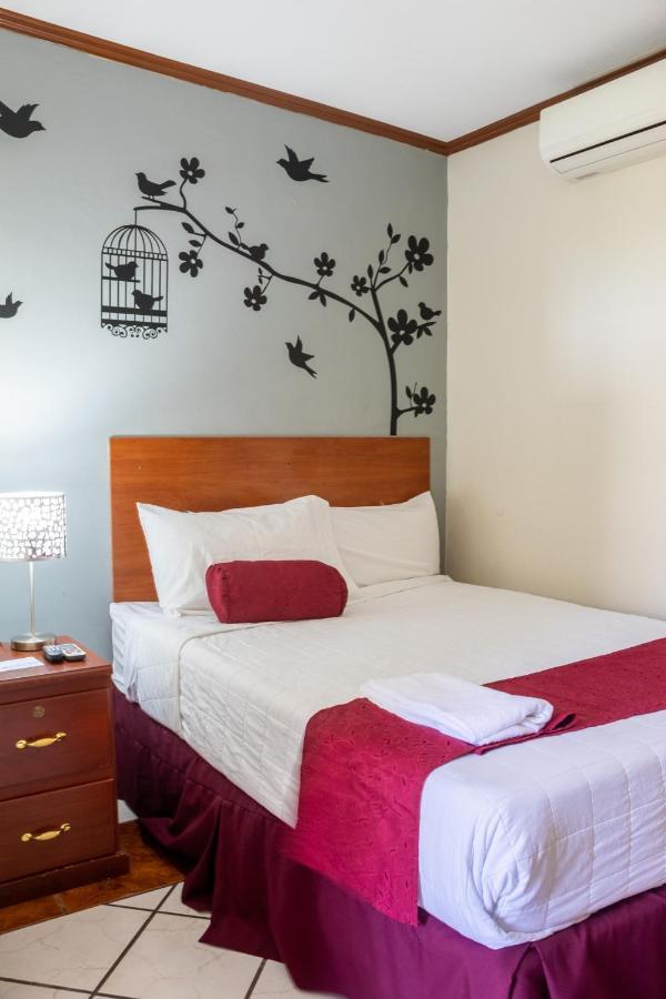 Hotel Fotherhouse San Salvador Extérieur photo