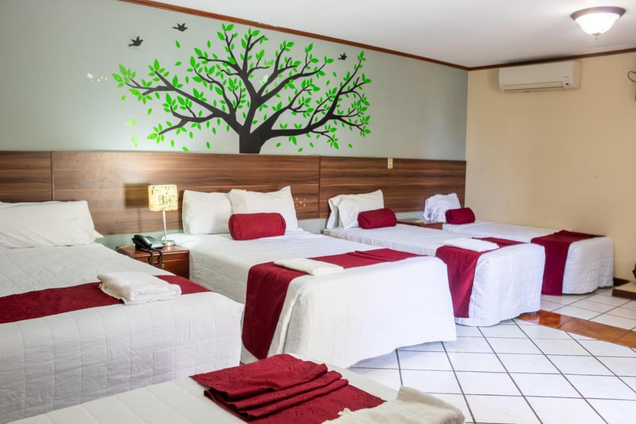 Hotel Fotherhouse San Salvador Extérieur photo