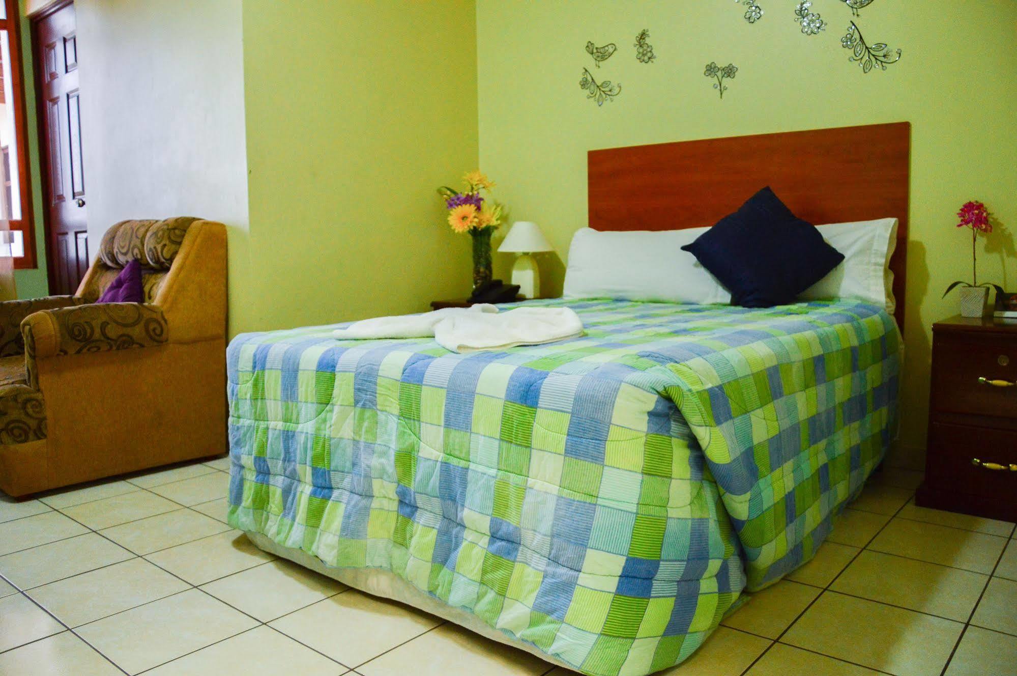 Hotel Fotherhouse San Salvador Extérieur photo