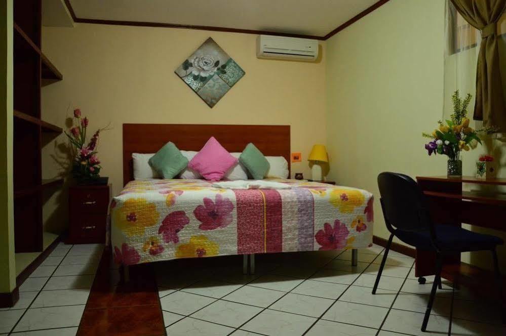 Hotel Fotherhouse San Salvador Extérieur photo