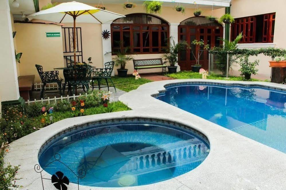Hotel Fotherhouse San Salvador Extérieur photo