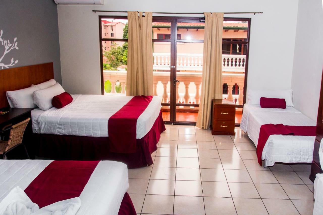 Hotel Fotherhouse San Salvador Extérieur photo