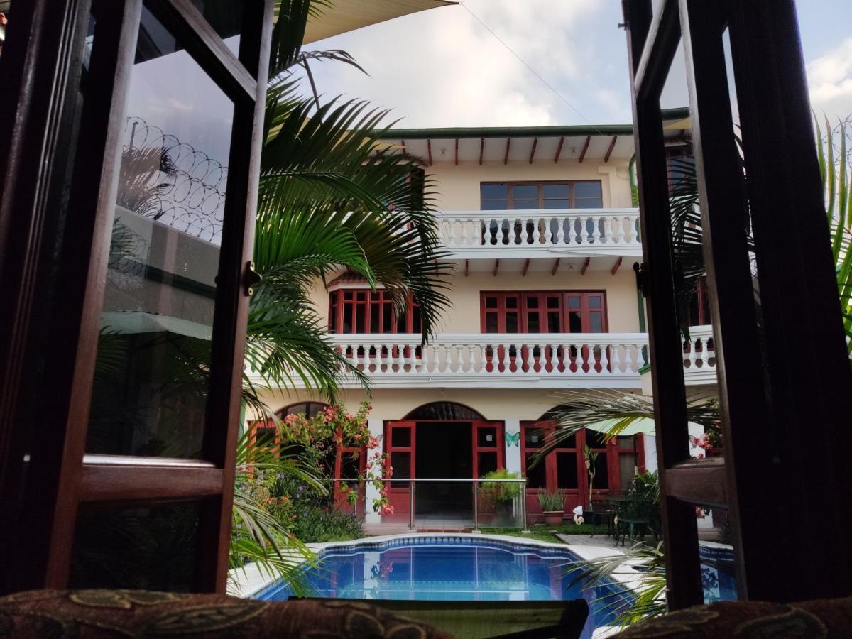 Hotel Fotherhouse San Salvador Extérieur photo